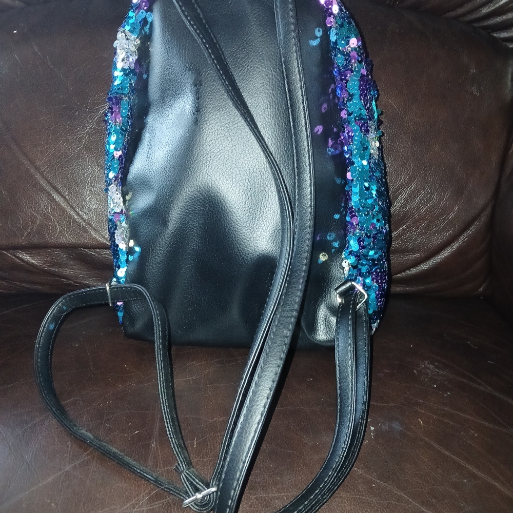 Justice sequin mini backpack - Picture 3 of 3